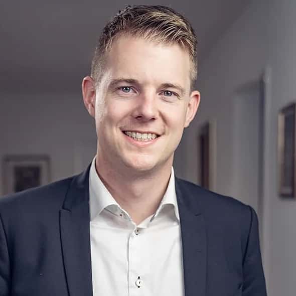 Edoardo Köppel - Real Estate Agent in Hünenberg