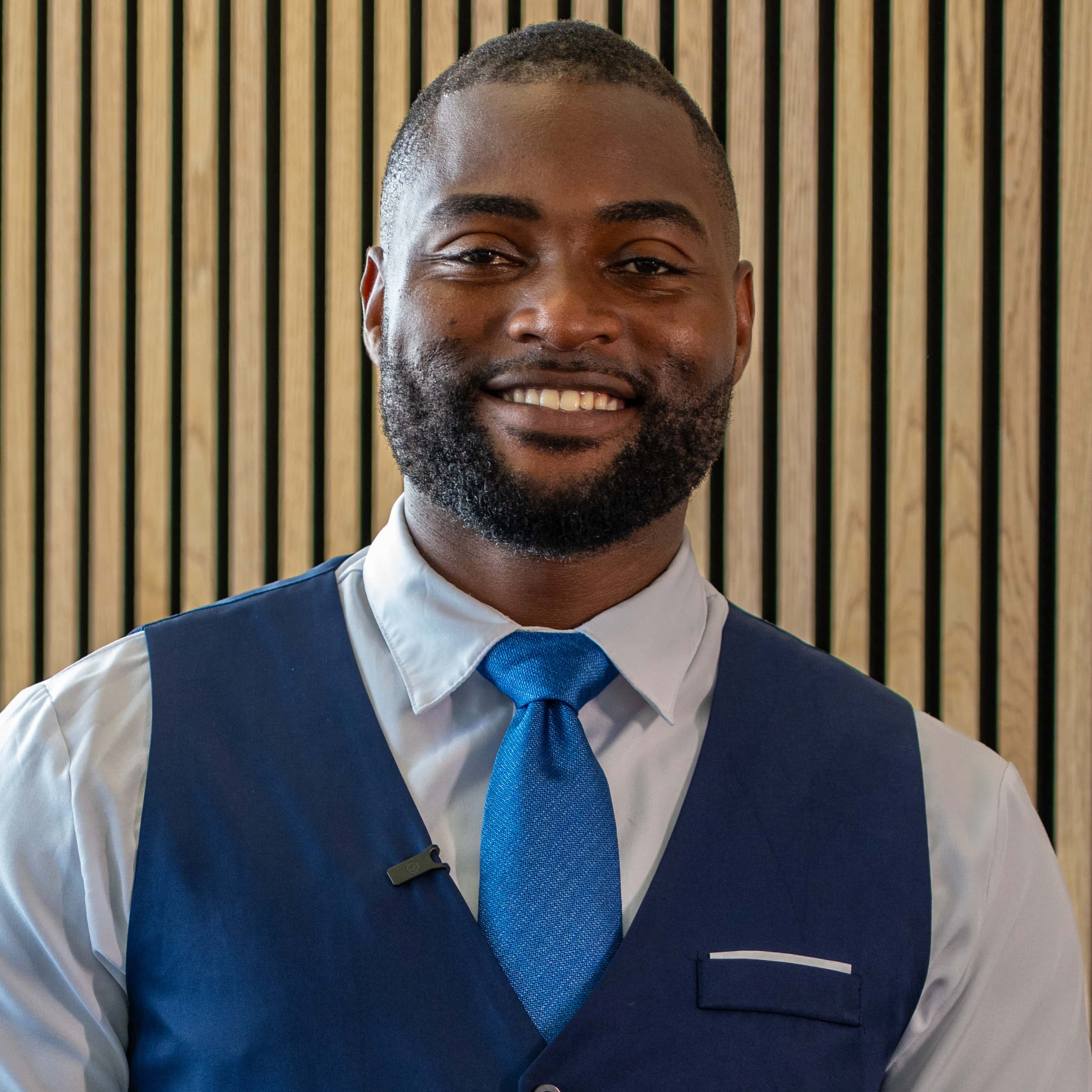Cyrille David Kapoua - Real Estate Agent in Ittigen / Bern