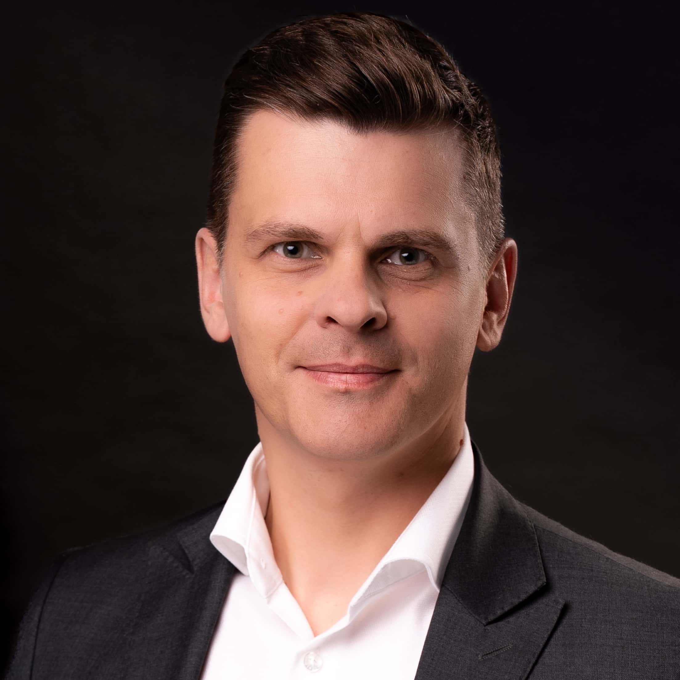 Matt Morawski - Real Estate Agent in Montreux