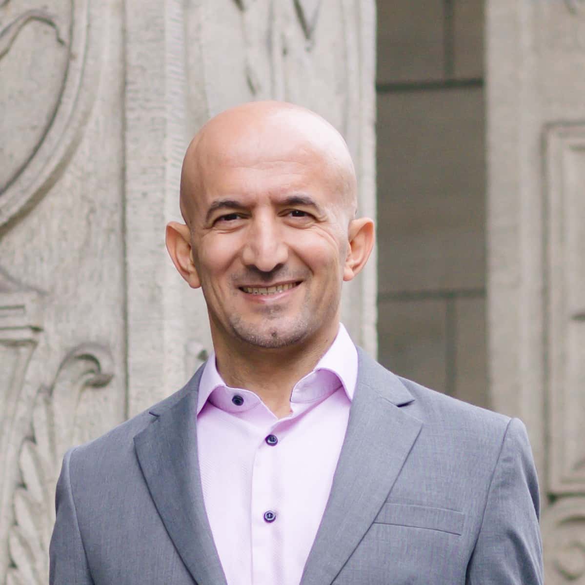 Özgür Ogulkanmis - Agente Immobiliare a Wädenswil