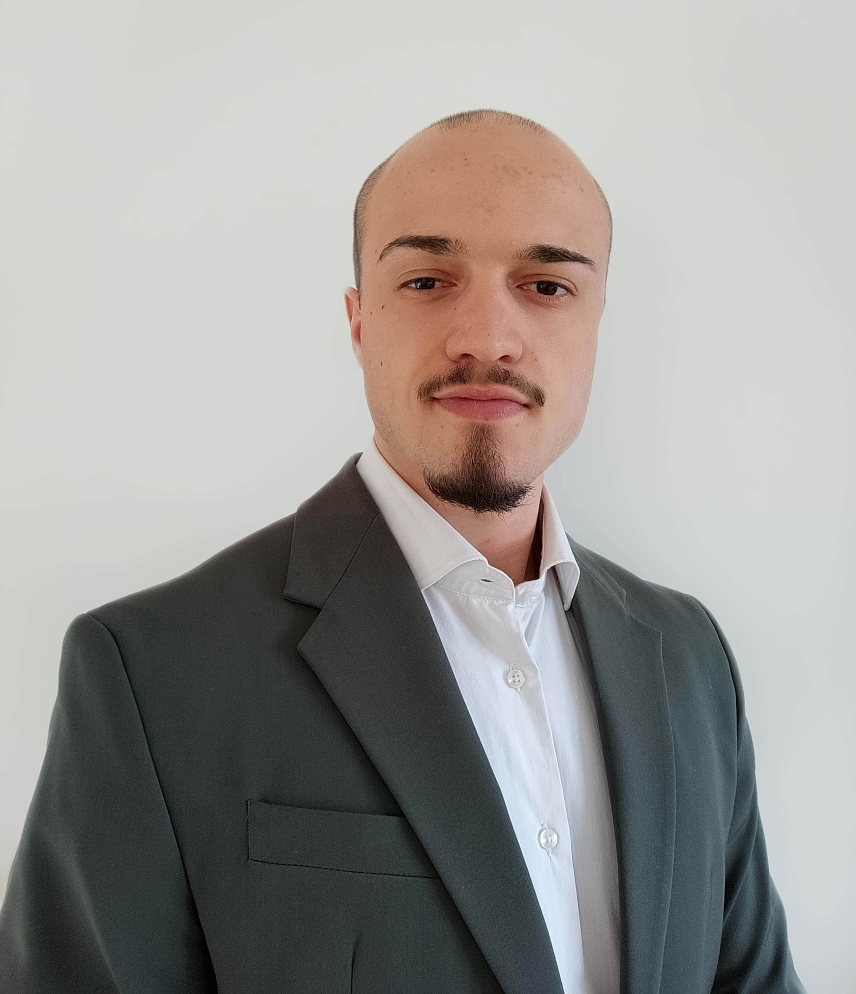 Janis Stomeo - Real Estate Agent in Zürich