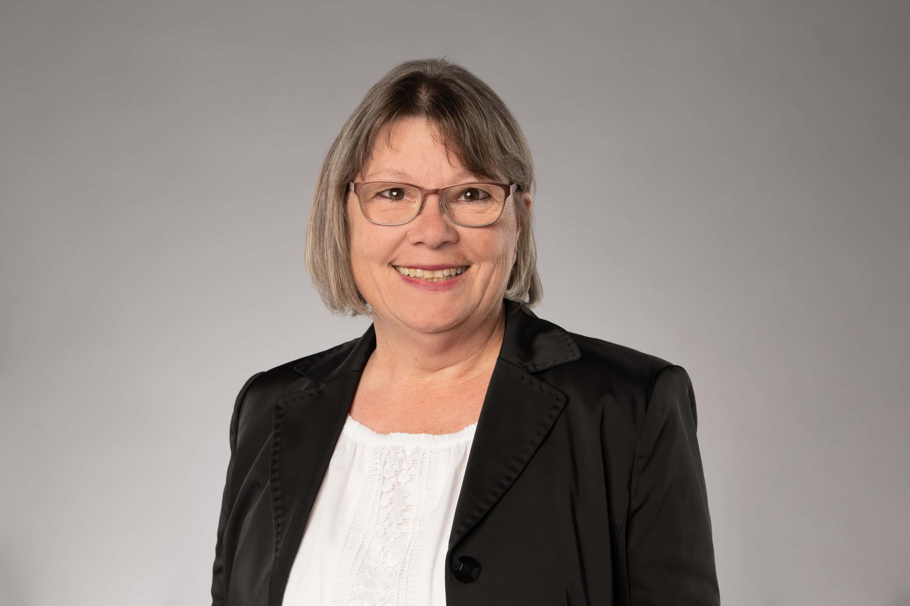 Brigitte Küttel - Real Estate Agent in Arni