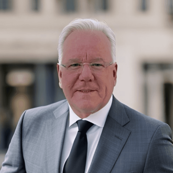 Jörg Philipowski - Real Estate Agent in Oberhofen am Thunersee