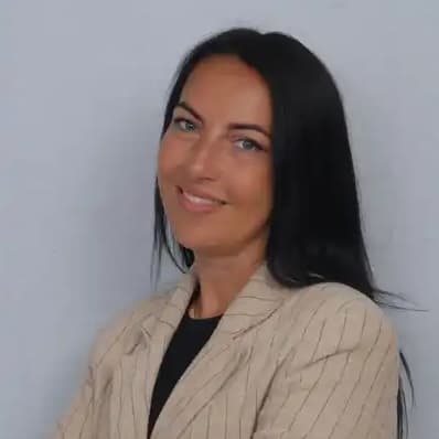 Fatmire Berisha - Real Estate Agent in Dübendorf