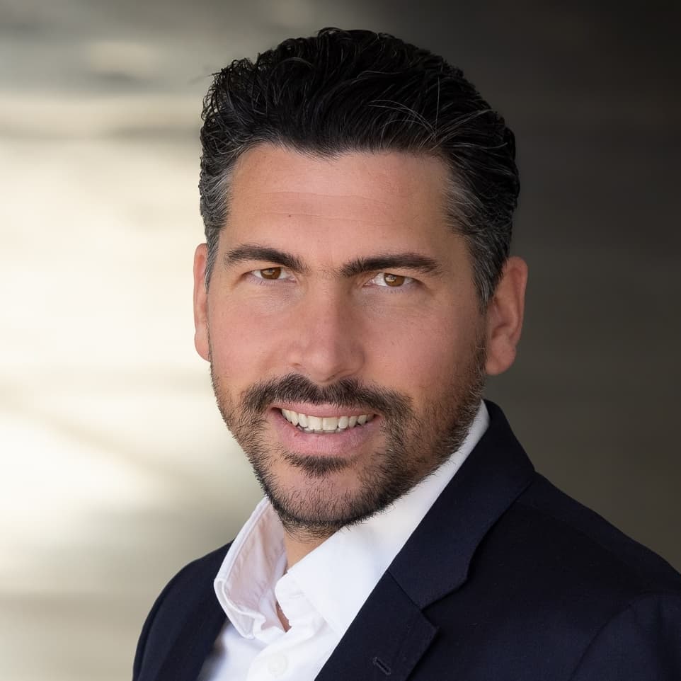 Real Estate Agent in Gland: Rémi Désert