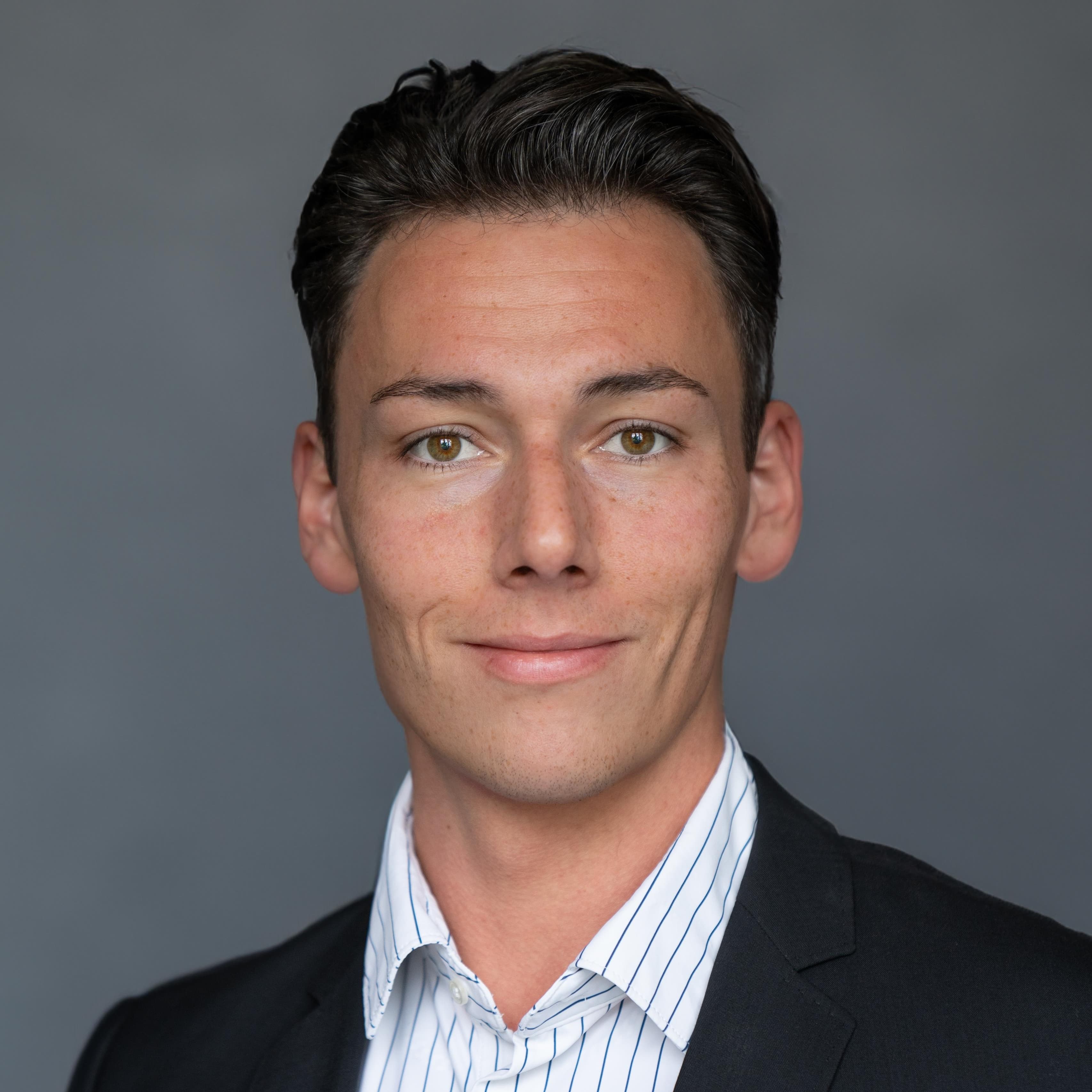 Agente immobiliare a Dübendorf: Denis Eggmann