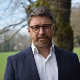 Dominic Salmon - Real Estate Agent in Genève