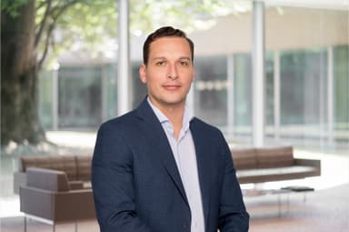 Agente immobiliare a Genève: Yvelin Pinot