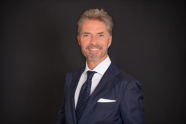img_Robert Ferfecki