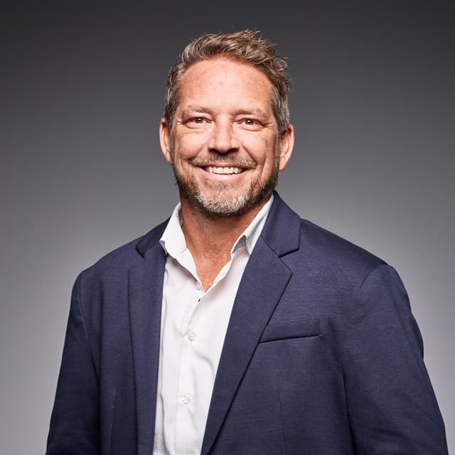 René Amberg - Real Estate Agent in Kloten