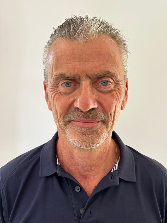 Adrian Milton  - Real Estate Agent in Crassier