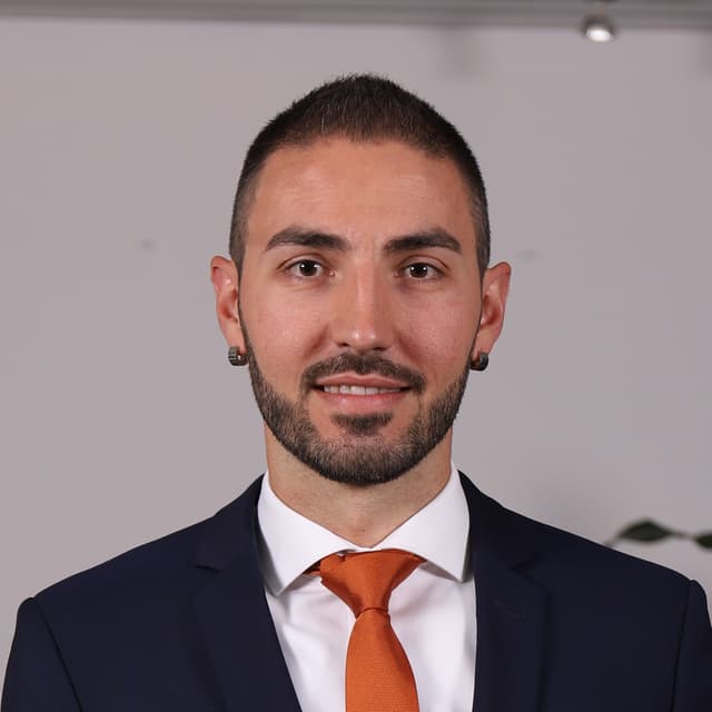 Ilija Mijacevic - Real Estate Agent in Luzern