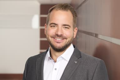 Real Estate Agent in Altendorf: Adrian Schnüriger