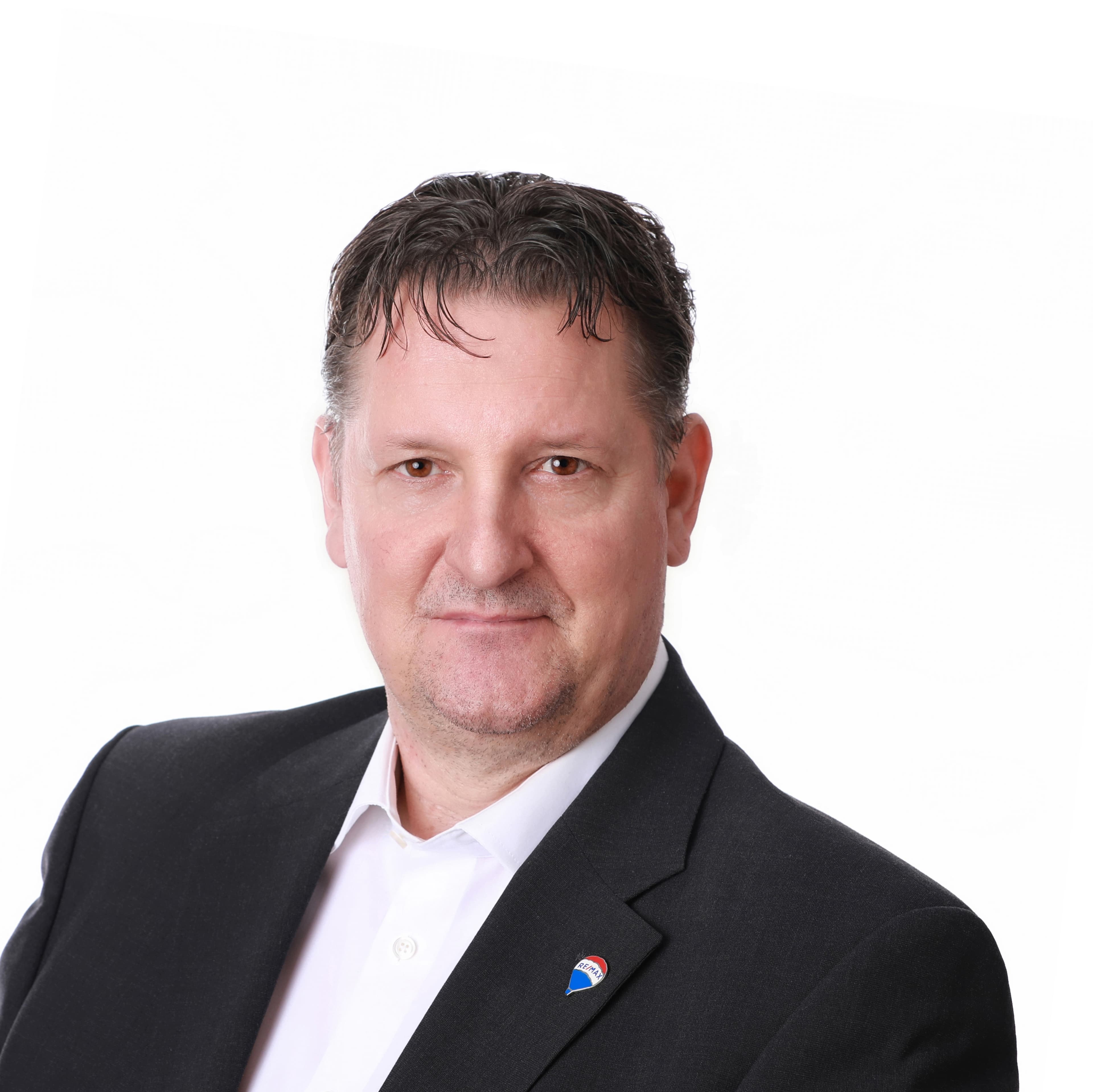 Agente immobiliare a Affoltern am Albis: Sven Lott