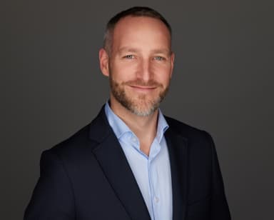 Real Estate Agent in Nyon: Jonathan Weibel