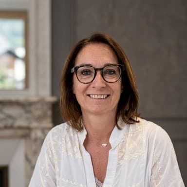 Immobilienmakler in Eysins: Julie Vine
