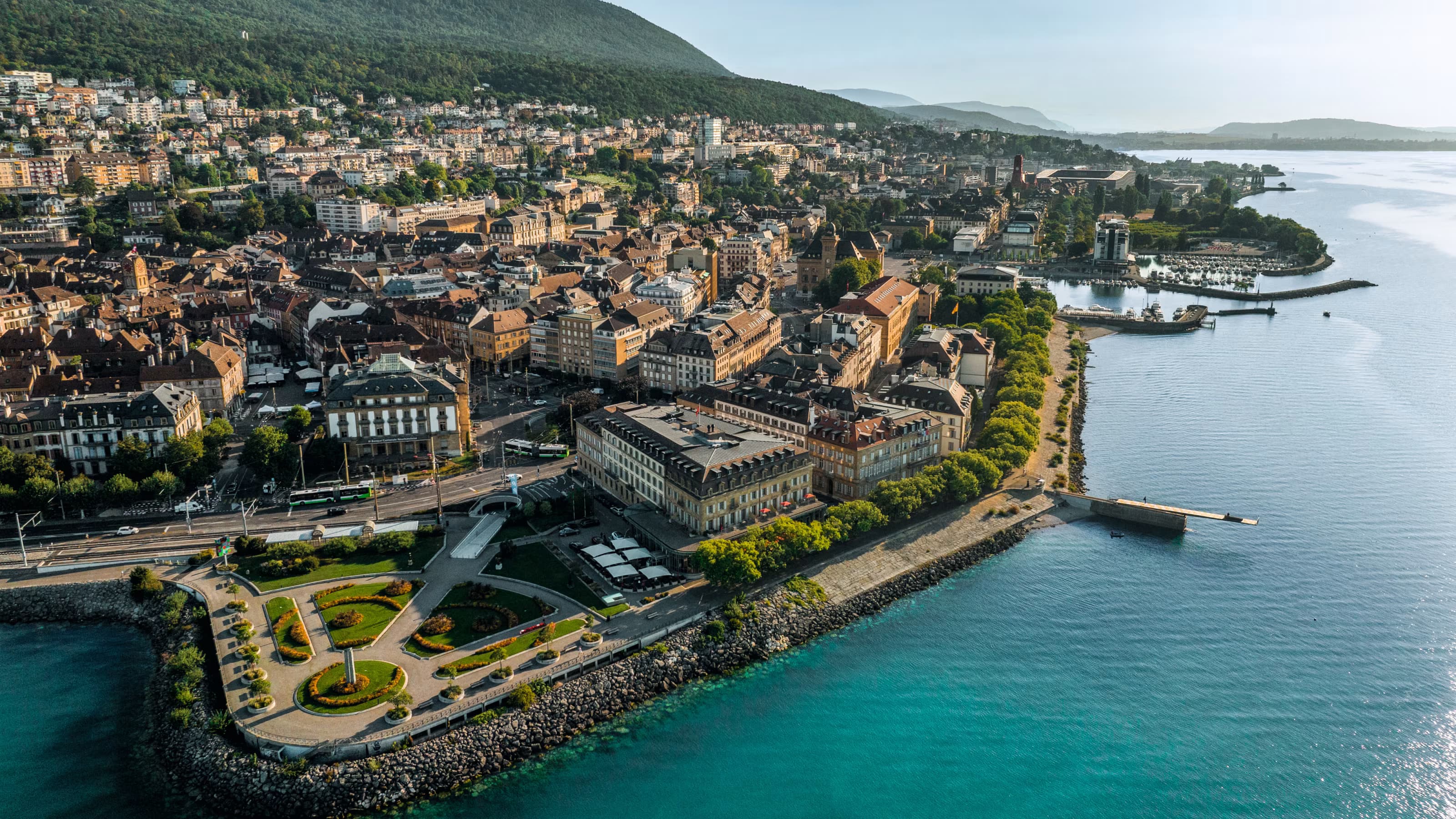 PREMIUM HOMES AG - Neuchâtel - Real Estate Agency in Neuchâtel
