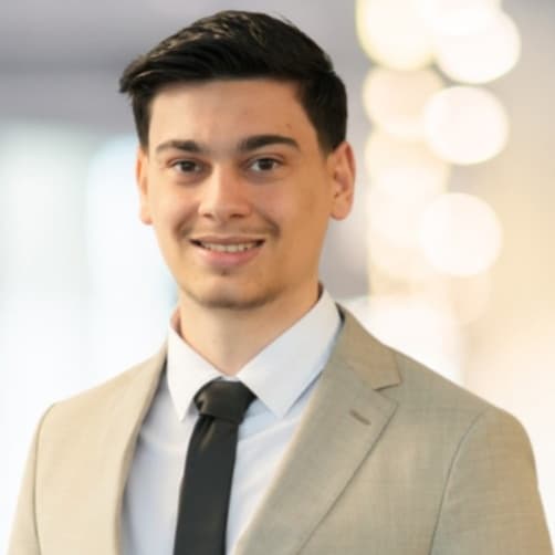 Real Estate Agent in Wallisellen: Albin Hoxhaj