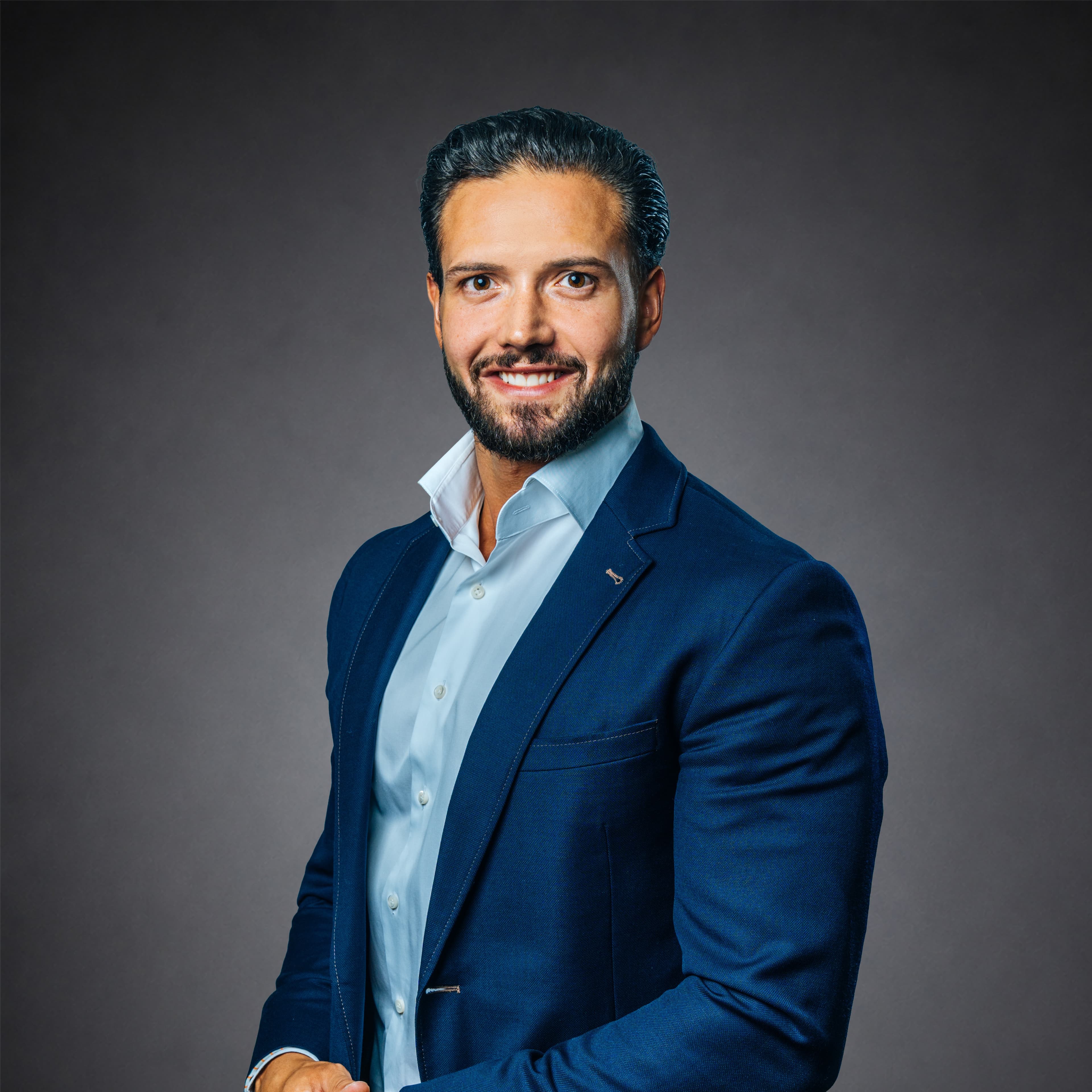 Agente immobiliare a Wohlen: Simon Gavilan