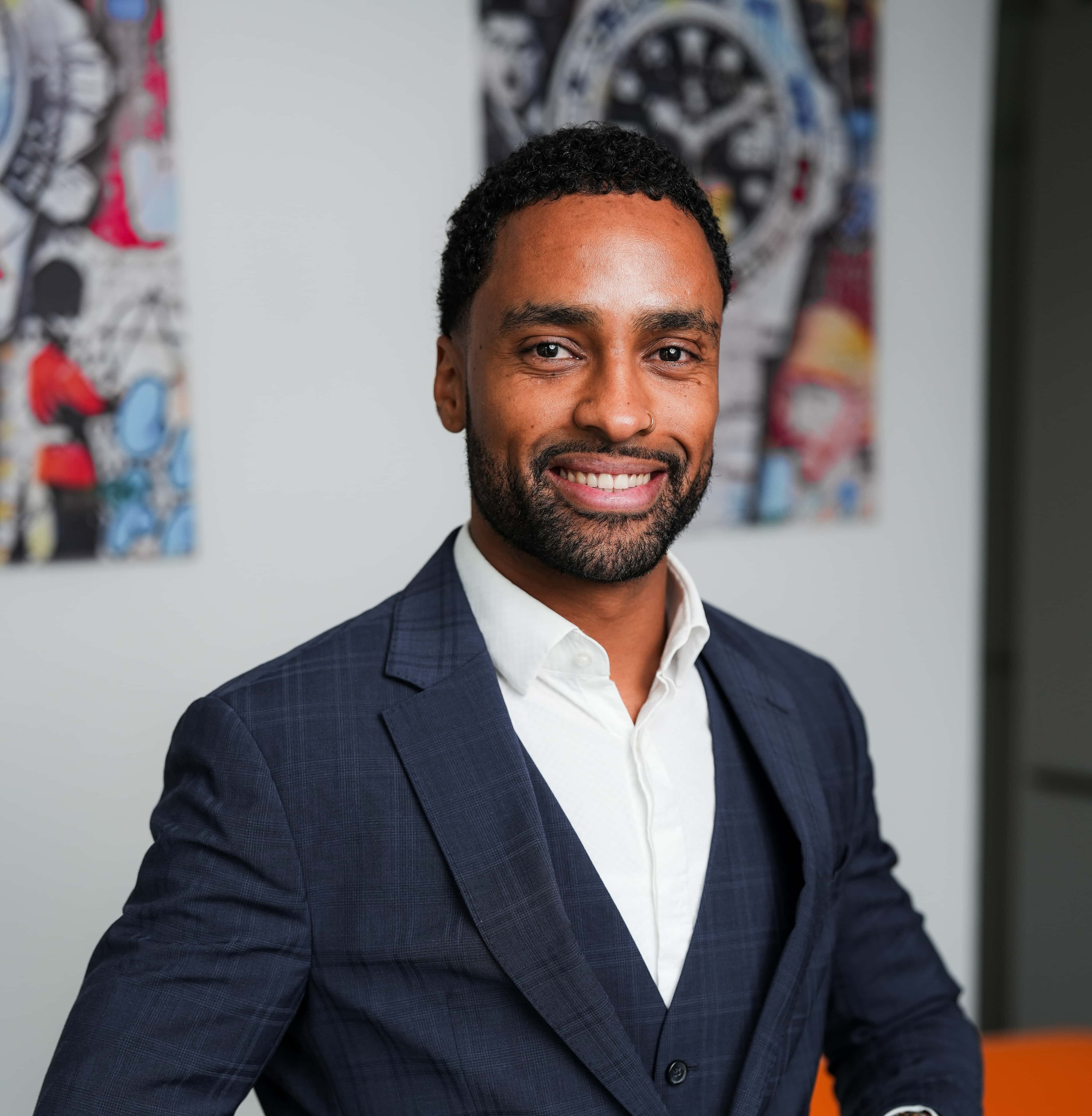 Ike Jeff - Real Estate Agent in Wünnewil-Flamatt