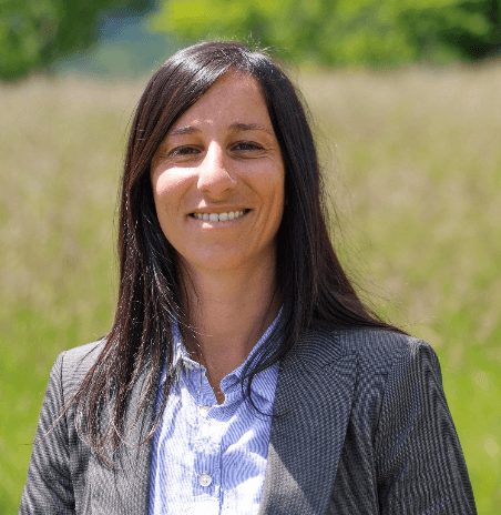 Julia Menzikian - Agente Immobiliare a Nyon