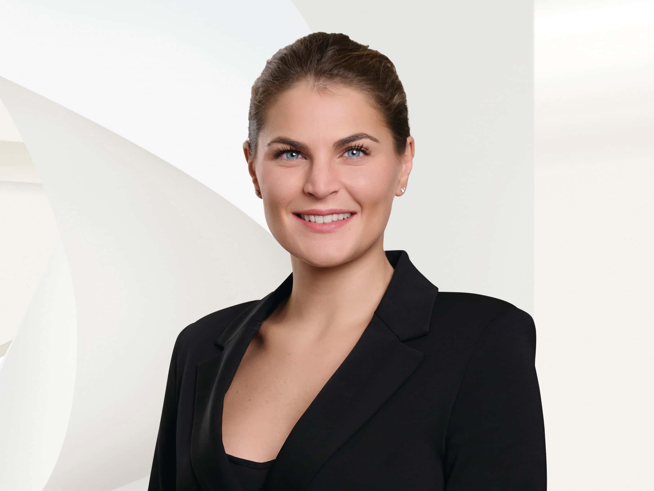 Léonore Aellen - Real Estate Agent in Nyon