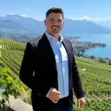 Afrim Kalimashi - Immobilienmakler in Vevey