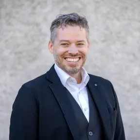 Agent immobilier à Neuhausen am Rheinfall: Stefan Schöffel