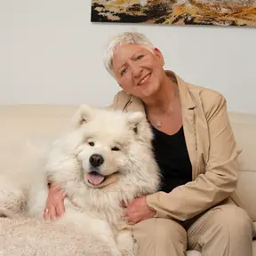 Immobilienmakler in Klosters-Serneus: Regina Geiger-Ohnmacht