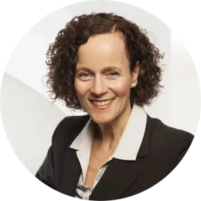 Real Estate Agent in Zug: Casha Frigo