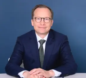 Agent immobilier à Basel: Peter  Stalder