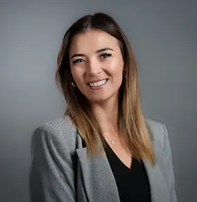 Real Estate Agent in Genolier: Aurélie Rytz
