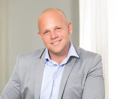 img_Nicolas Favre