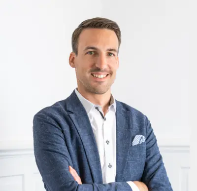 img_Adrian Plüer