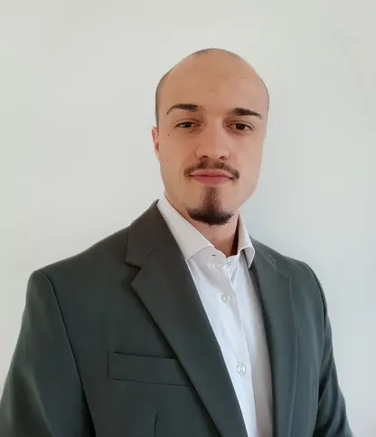 Janis Stomeo - Real Estate Agent in Zürich