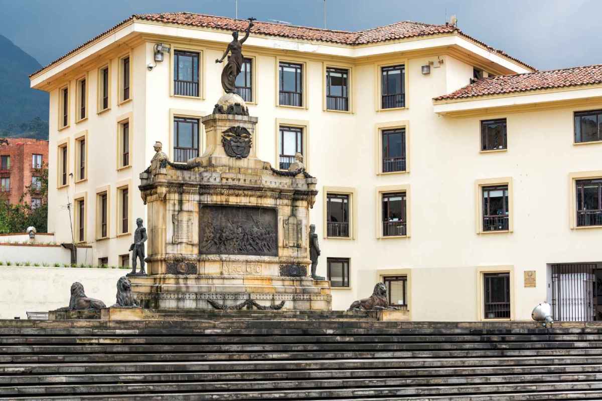 Immobilienbewertung im Denkmalschutz: Methoden, Wertfaktoren und Pflichten