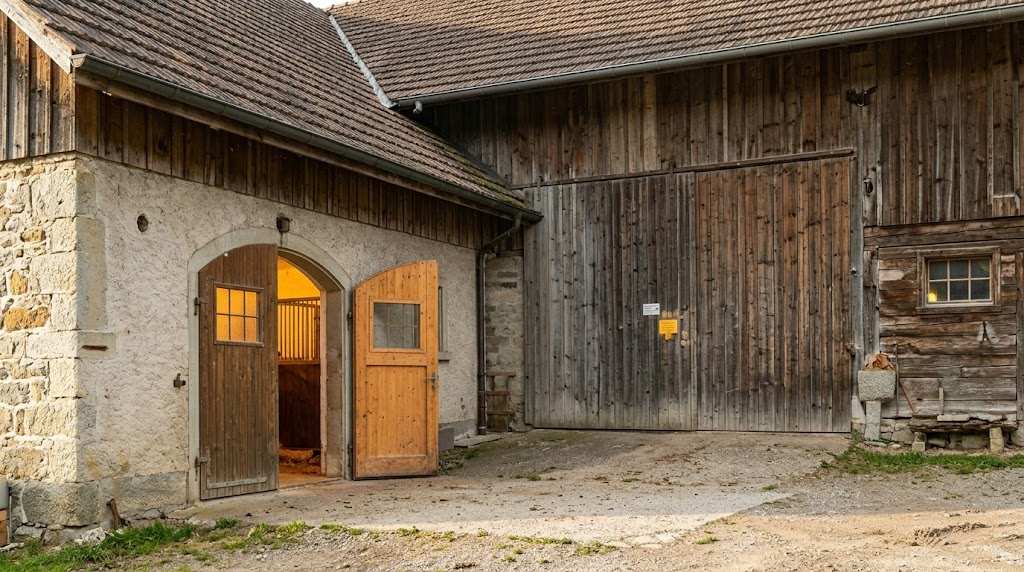 Bauernhof samt Stall und Scheune kaufen